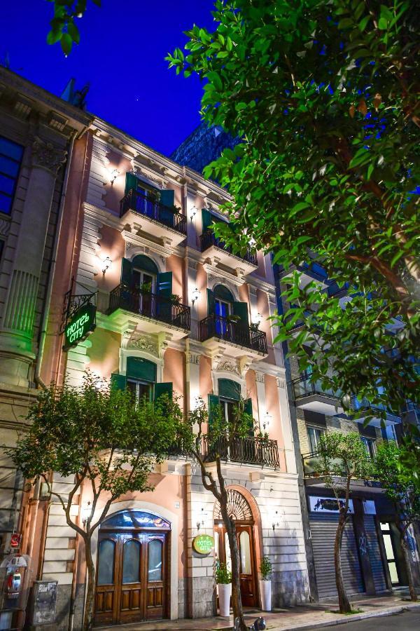 City Hotel 2*